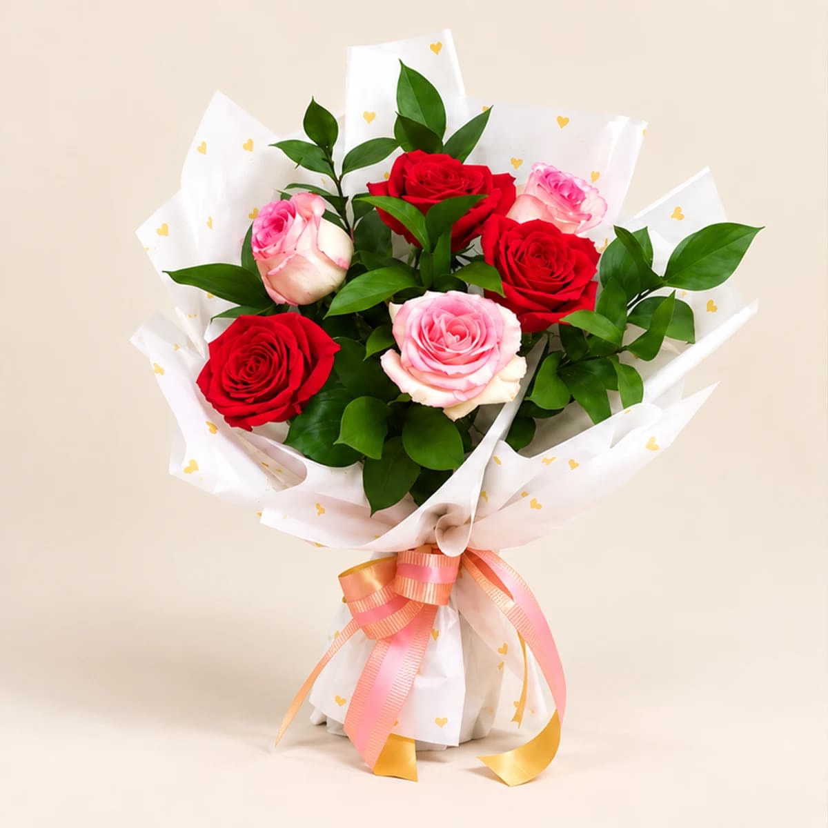 Buquê de 6 Rosas Vermelha e Cor de Rosa